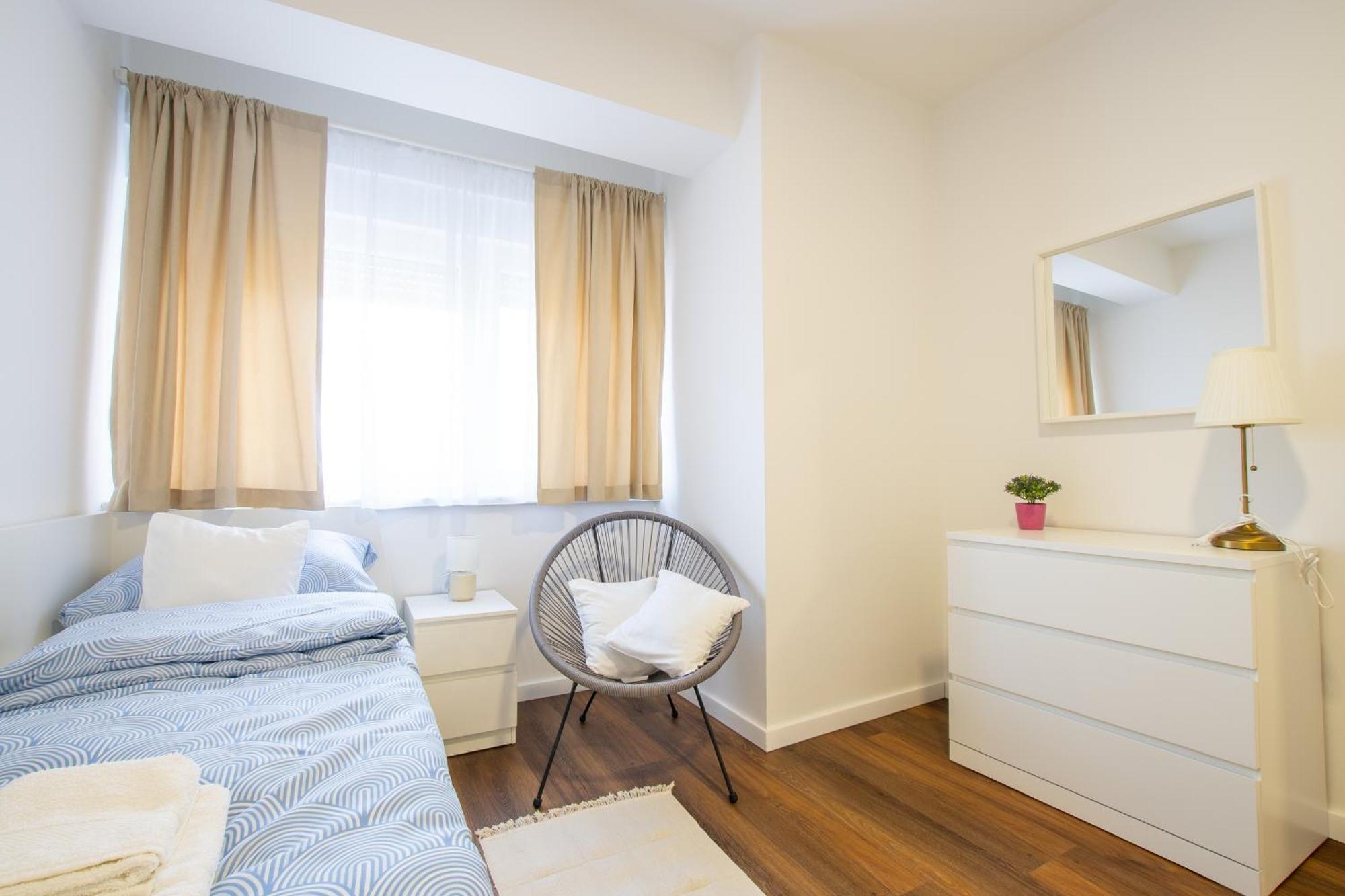 Apartman Valentina - Self Check In And Check Out Otočac Esterno foto
