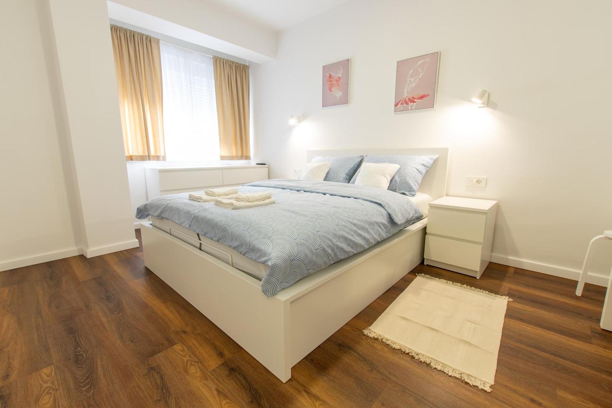 Apartman Valentina - Self Check In And Check Out Otočac Esterno foto